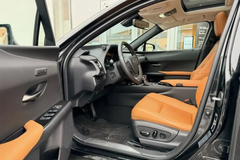 Lexus UX din 2021 cu 44.433 km - oferta LEX175309 - foto 6
