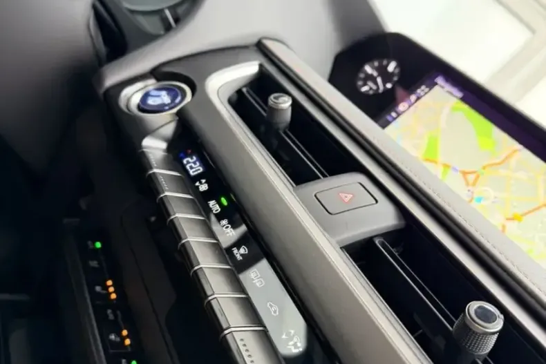 Lexus UX din 2021 cu 44.433 km - oferta LEX175309 - foto 11