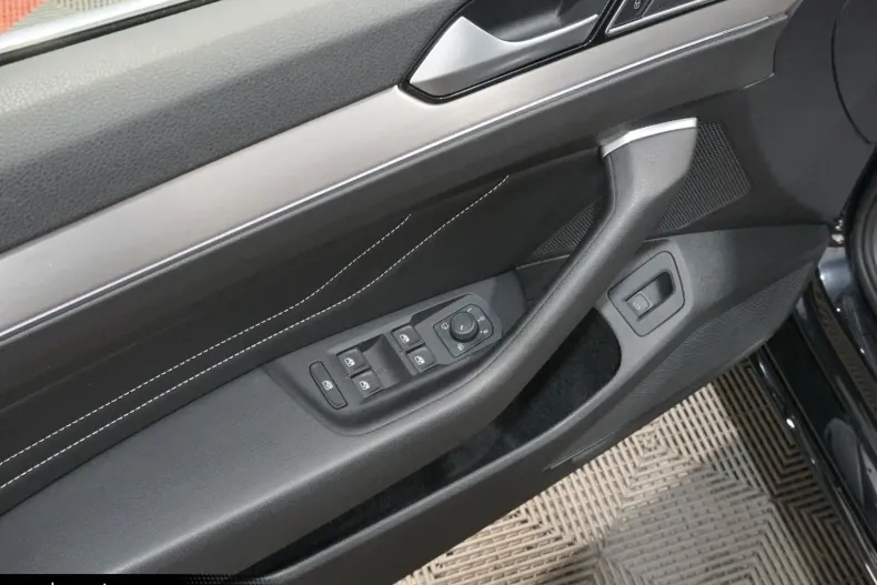 Volkswagen Passat din 2021 cu 36.057 km - oferta VOL175321 - foto 20