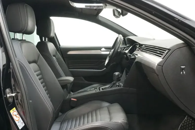 Volkswagen Passat din 2021 cu 36.057 km - oferta VOL175321 - foto 34