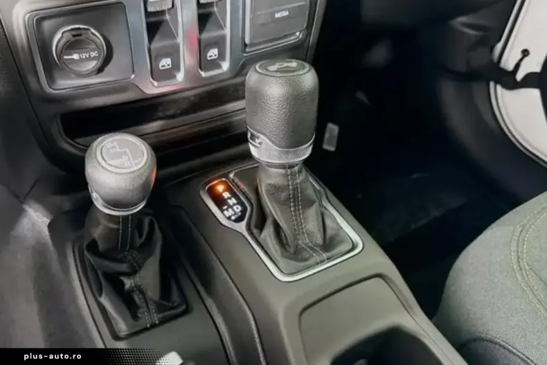 Jeep Wrangler din 2025 cu 10 km - oferta JEE175322 - foto 10