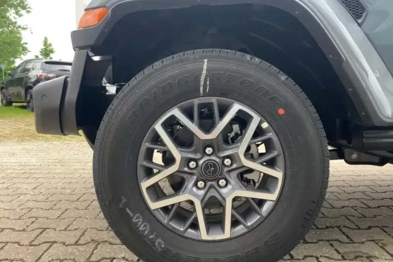 Jeep Wrangler din 2025 cu 99 km - oferta JEE175323 - foto 4