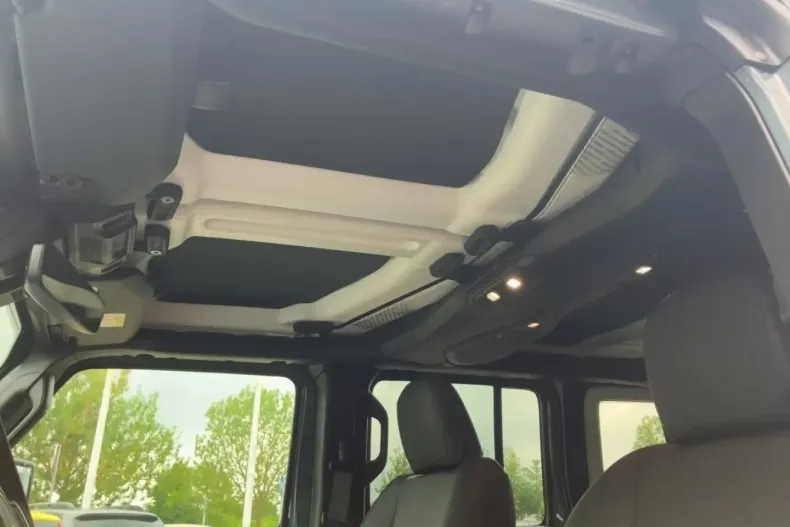 Jeep Wrangler din 2025 cu 99 km - oferta JEE175323 - foto 13