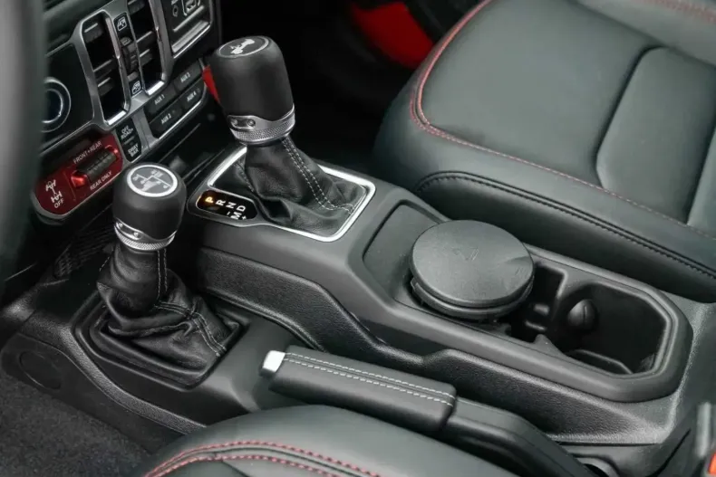 Jeep Wrangler din 2024 cu 5 km - oferta JEE175324 - foto 20