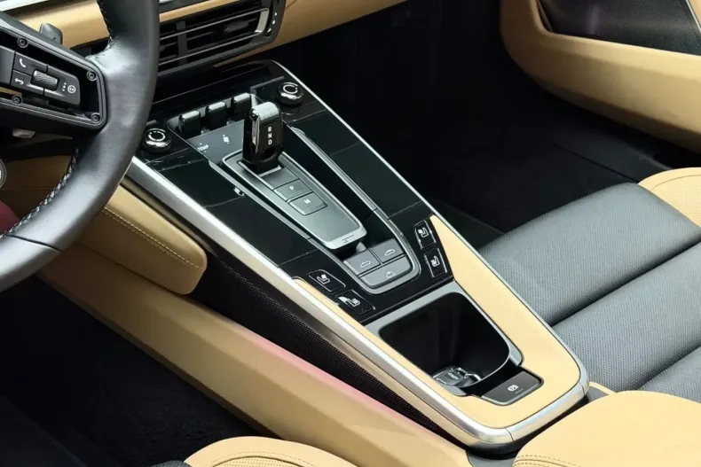 Porsche 992 din 2024 cu 16.168 km - oferta POR175326 - foto 6