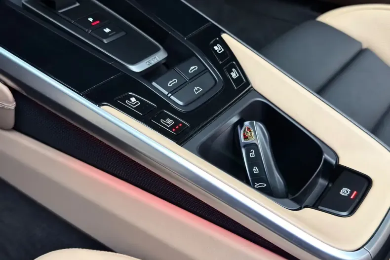 Porsche 992 din 2024 cu 16.168 km - oferta POR175326 - foto 26