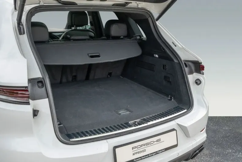 Porsche Cayenne din 2024 cu 17.900 km - oferta POR175332 - foto 18