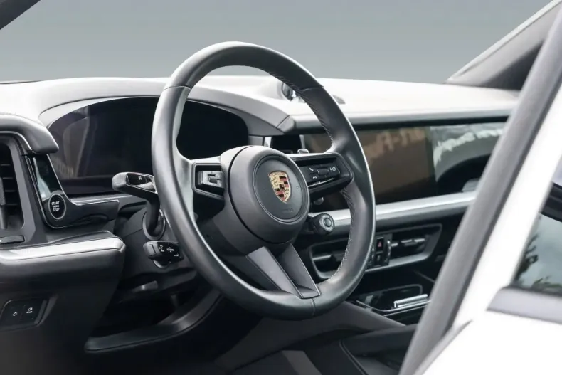 Porsche Cayenne din 2024 cu 17.900 km - oferta POR175332 - foto 28