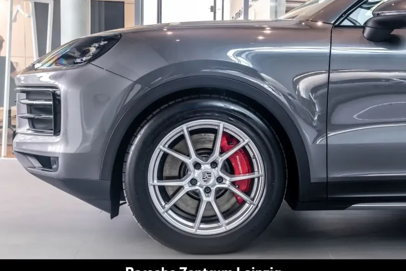 Porsche Cayenne din 2024 cu 31.426 km - oferta POR175340 - foto 7