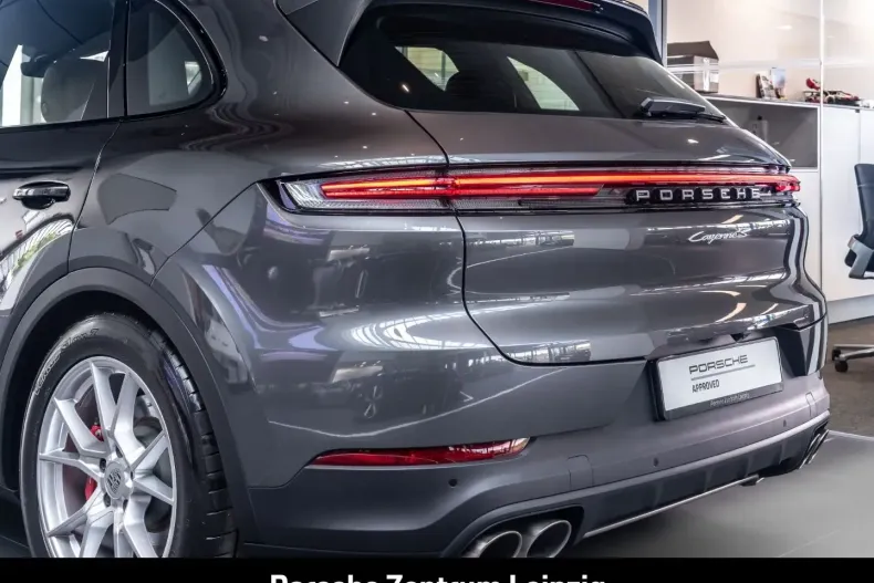 Porsche Cayenne din 2024 cu 31.426 km - oferta POR175340 - foto 13