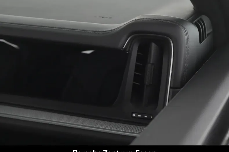 Porsche Cayenne din 2024 cu 24.111 km - oferta POR175348 - foto 24