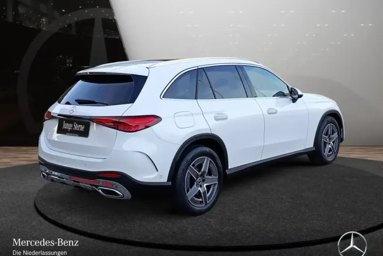 Mercedes-Benz GLC 220 din 2024 cu 5.946 km - oferta MER175350 - foto 3