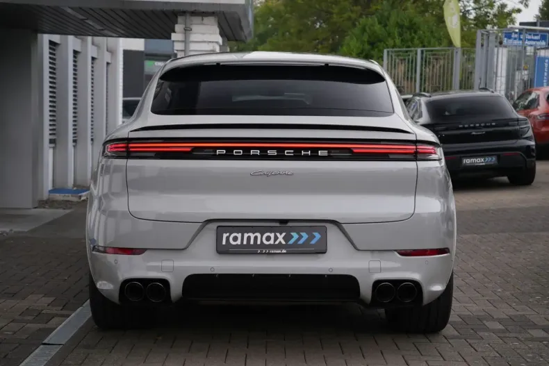 Porsche Cayenne din 2024 cu 16.000 km - oferta POR175355 - foto 3