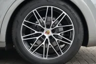 Porsche Cayenne din 2024 cu 16.000 km - oferta POR175355 - foto 17