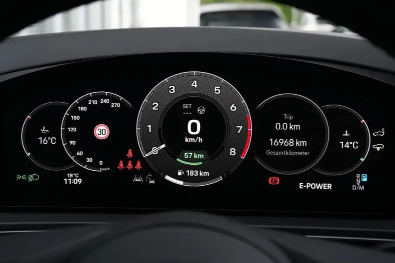 Porsche Cayenne din 2024 cu 16.000 km - oferta POR175355 - foto 25