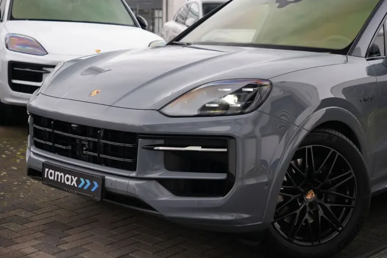 Porsche Cayenne din 2024 cu 34.500 km - oferta POR175357 - foto 15