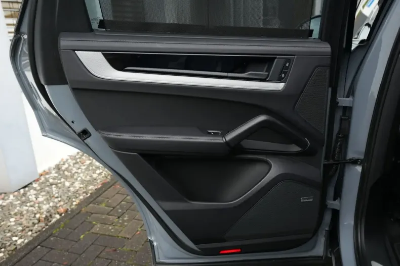 Porsche Cayenne din 2024 cu 34.500 km - oferta POR175357 - foto 38