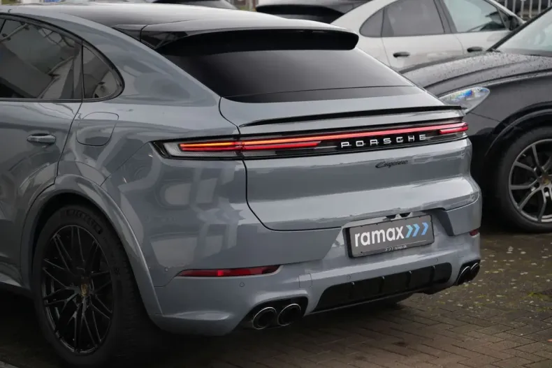 Porsche Cayenne din 2024 cu 34.500 km - oferta POR175357 - foto 44