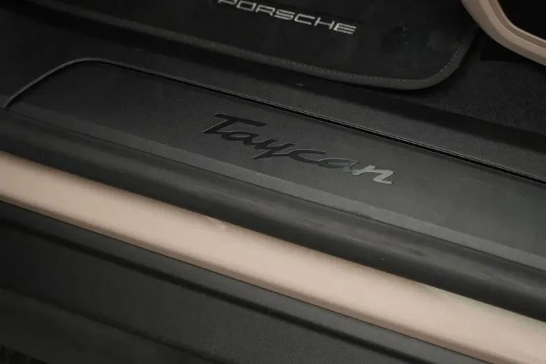 Porsche Taycan din 2022 cu 55.600 km - oferta POR175359 - foto 15