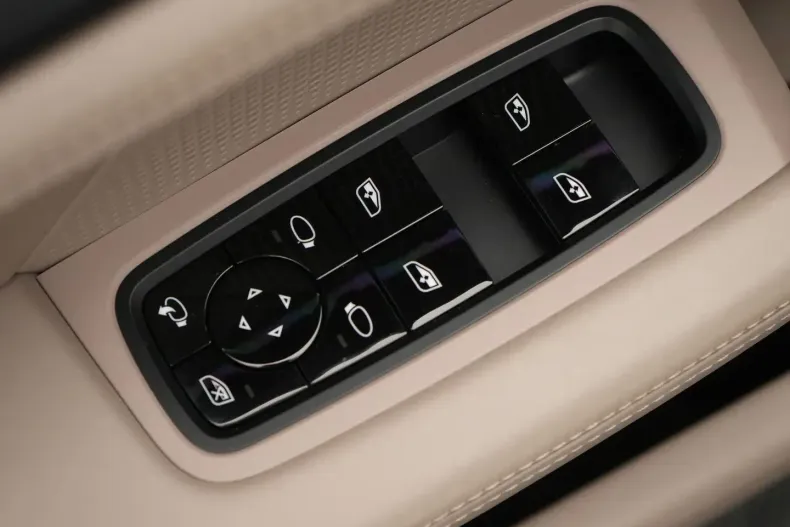 Porsche Taycan din 2022 cu 55.600 km - oferta POR175359 - foto 16