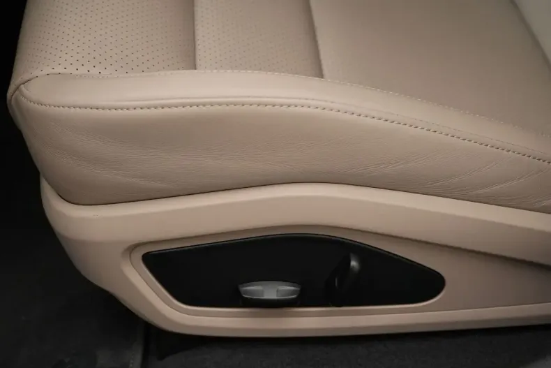 Porsche Taycan din 2022 cu 55.600 km - oferta POR175359 - foto 23