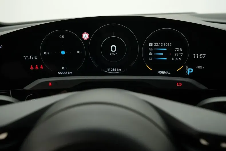 Porsche Taycan din 2022 cu 55.600 km - oferta POR175359 - foto 29