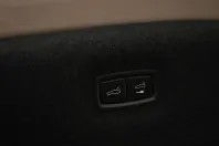 Porsche Taycan din 2022 cu 55.600 km - oferta POR175359 - foto 41