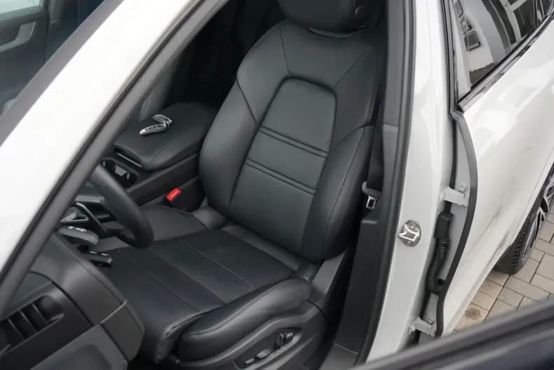 Porsche Cayenne din 2024 cu 19.000 km - oferta POR175361 - foto 5