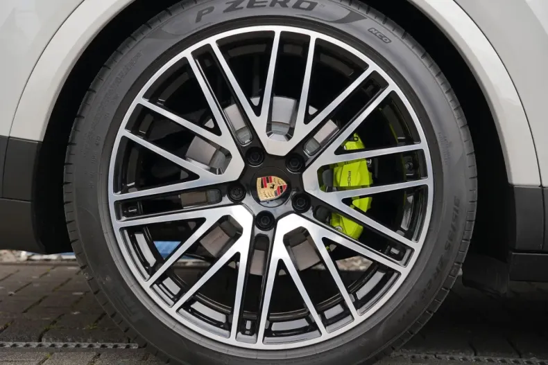 Porsche Cayenne din 2024 cu 19.000 km - oferta POR175361 - foto 14