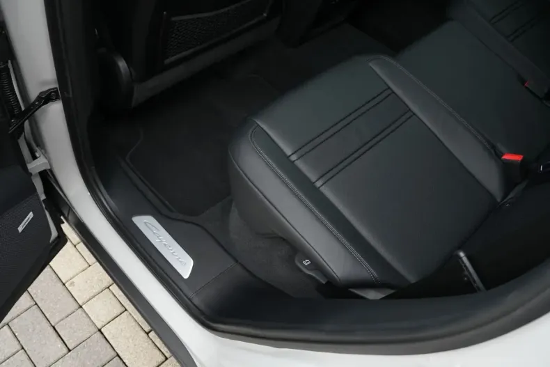 Porsche Cayenne din 2024 cu 19.000 km - oferta POR175361 - foto 42