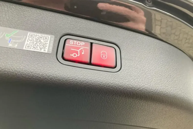 Mercedes-Benz GLC 220 din 2024 cu 12.600 km - oferta MER175363 - foto 18