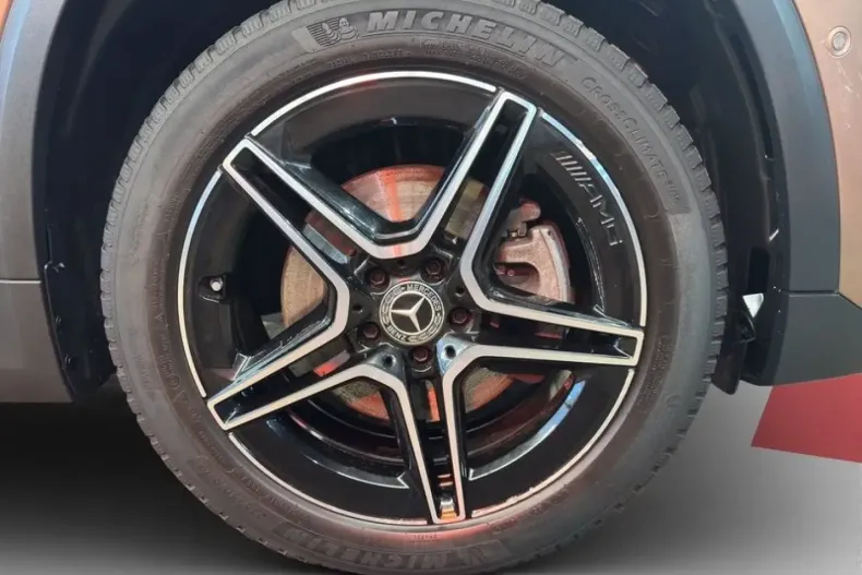 Mercedes-Benz GLA 250 din 2021 cu 56.181 km - oferta MER175368 - foto 5