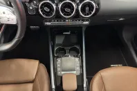 Mercedes-Benz GLA 250 din 2021 cu 56.181 km - oferta MER175368 - foto 17