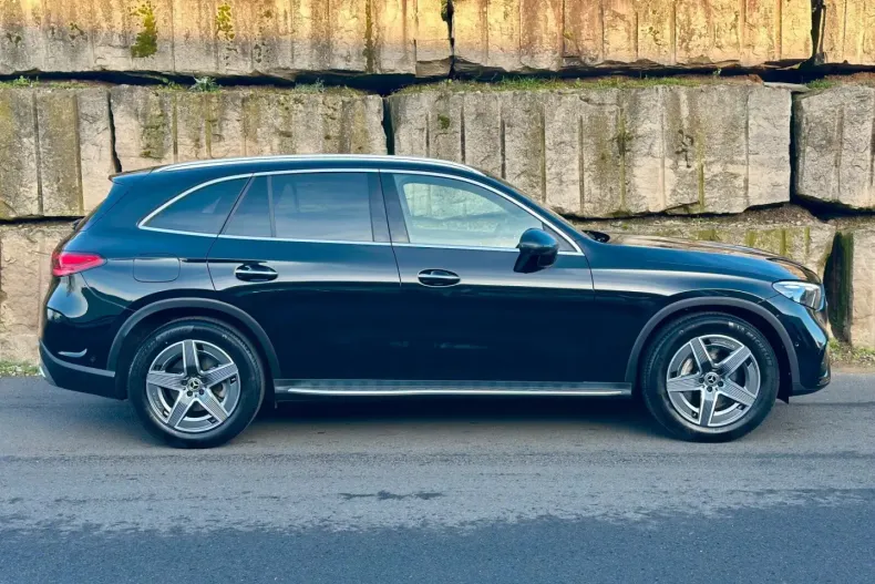 Mercedes-Benz GLC 220 din 2024 cu 11.074 km - oferta MER175369 - foto 6