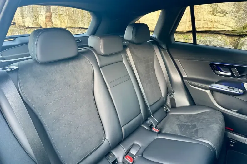 Mercedes-Benz GLC 220 din 2024 cu 11.074 km - oferta MER175369 - foto 16