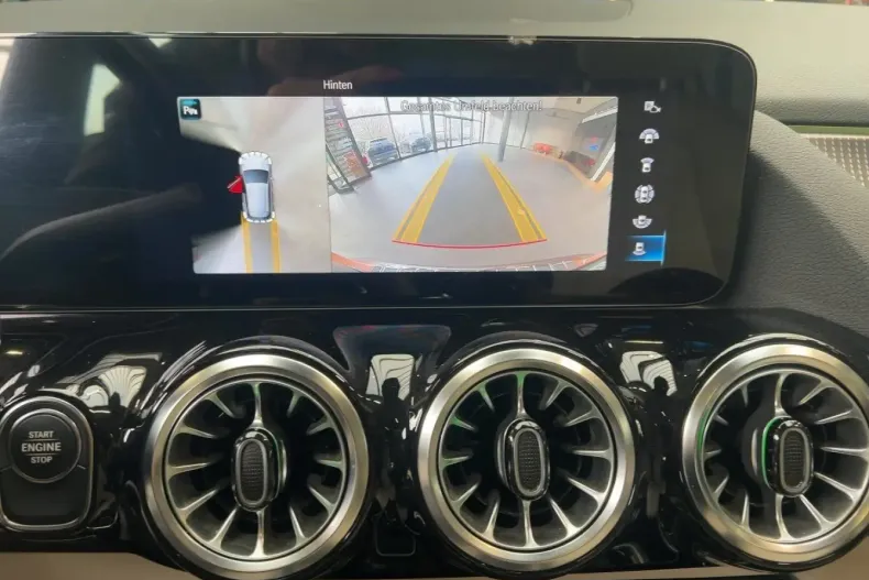 Mercedes-Benz GLA 250 din 2022 cu 20.815 km - oferta MER175371 - foto 15