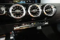 Mercedes-Benz CLA 200 din 2021 cu 56.368 km - oferta MER175372 - foto 4