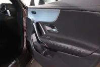 Mercedes-Benz CLA 200 din 2021 cu 56.368 km - oferta MER175372 - foto 9