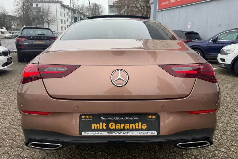 Mercedes-Benz CLA 200 din 2023 cu 8.150 km - oferta MER175374 - foto 5