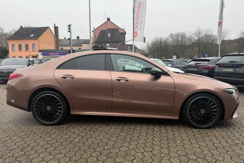 Mercedes-Benz CLA 200 din 2023 cu 8.150 km - oferta MER175374 - foto 7