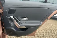 Mercedes-Benz CLA 200 din 2023 cu 8.150 km - oferta MER175374 - foto 17