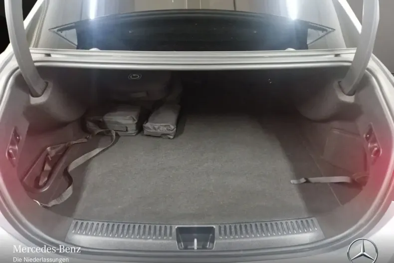 Mercedes-Benz E 300 din 2025 cu 14.681 km - oferta MER175379 - foto 14