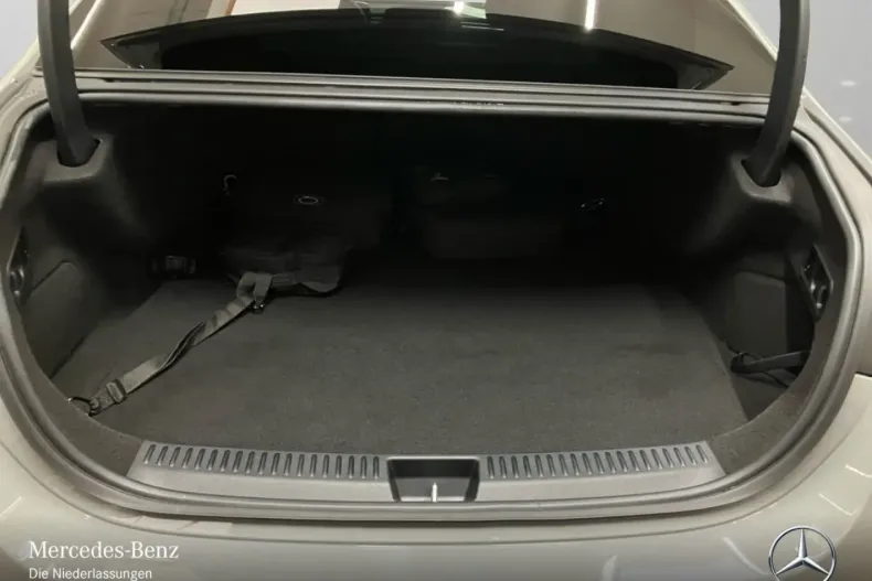 Mercedes-Benz E 53 AMG din 2025 cu 25.214 km - oferta MER175392 - foto 14