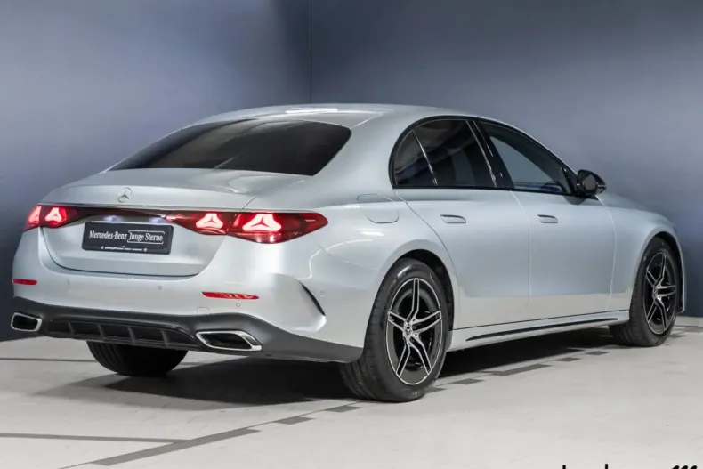 Mercedes-Benz E 200 din 2025 cu 5.000 km - oferta MER175394 - foto 2