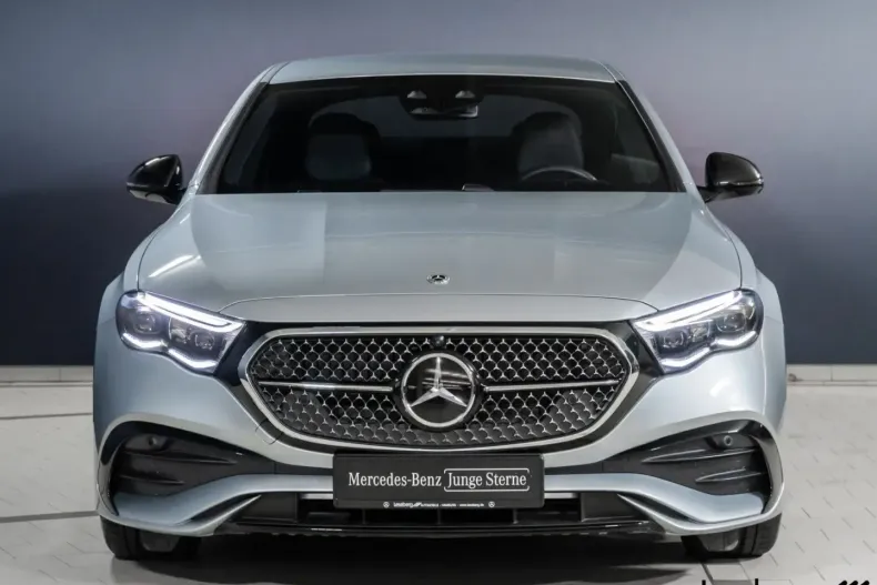 Mercedes-Benz E 200 din 2025 cu 5.000 km - oferta MER175394 - foto 5