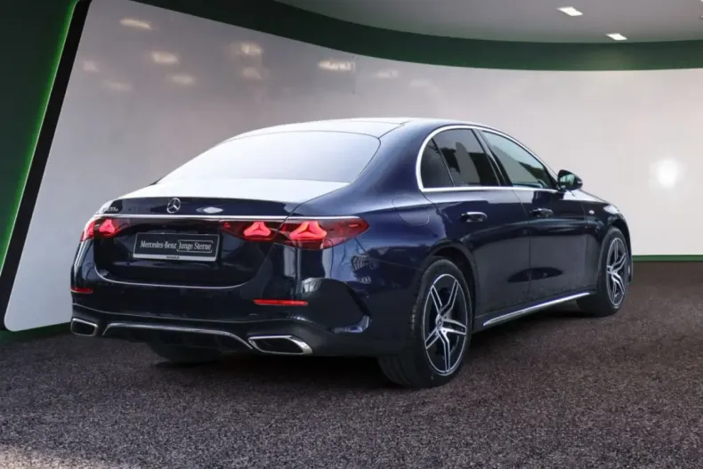 Mercedes-Benz E 300 din 2025 cu 11.619 km - oferta MER175396 - foto 3