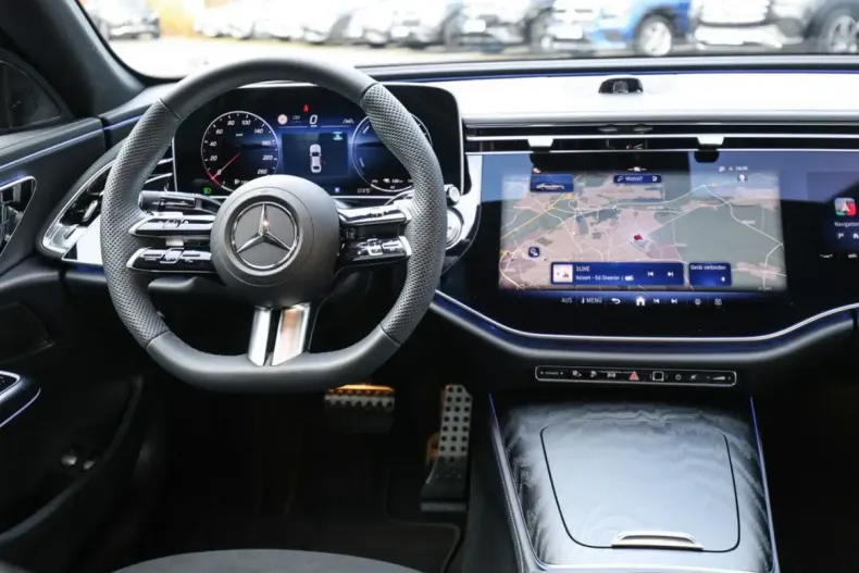 Mercedes-Benz E 300 din 2025 cu 11.619 km - oferta MER175396 - foto 6