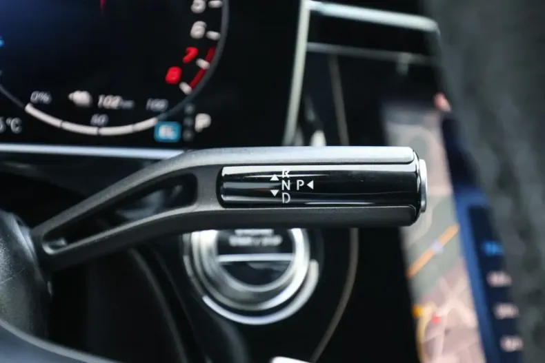 Mercedes-Benz E 300 din 2025 cu 11.619 km - oferta MER175396 - foto 18