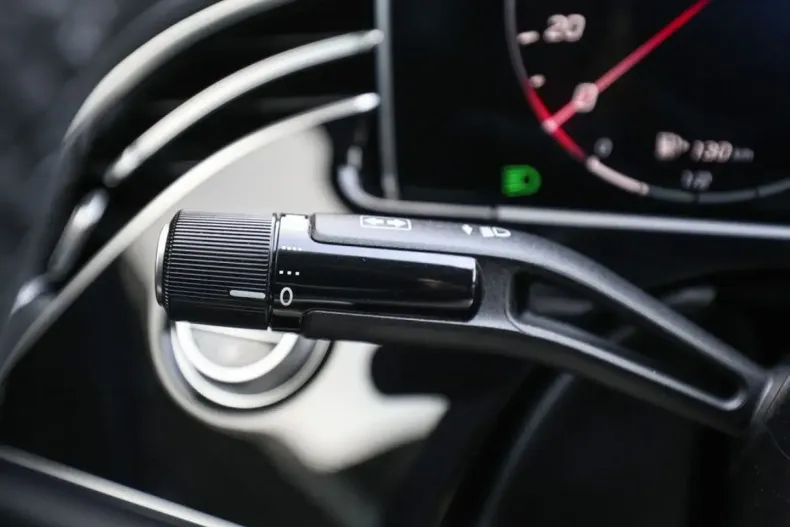 Mercedes-Benz E 300 din 2025 cu 11.619 km - oferta MER175396 - foto 19