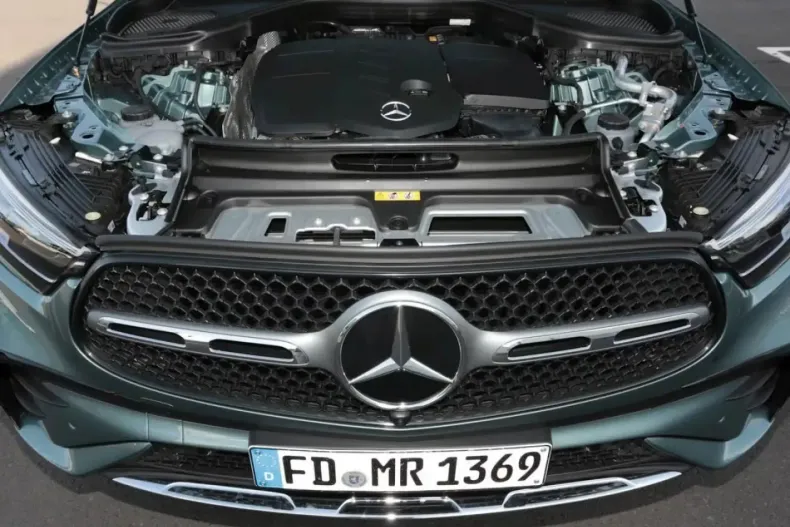 Mercedes-Benz GLC 220 din 2025 cu 14.999 km - oferta MER175397 - foto 11